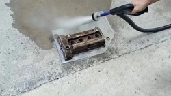 Limpiador de vapor industrial para la limpieza de piezas industriales