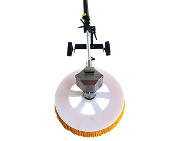 Cepillo de limpieza para paneles solares eléctricos